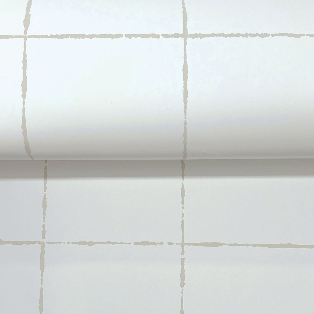 La Vitre Plaid Graphite by York Wallcoverings Plaid Wallpaper – York Wallcoverings ZM2855