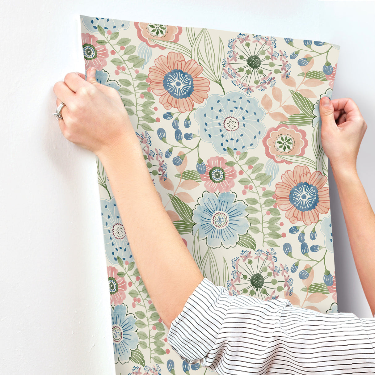 Artistic Bouquet Multicolor by York Wallcoverings Wallpaper – York Wallcoverings ZM2893