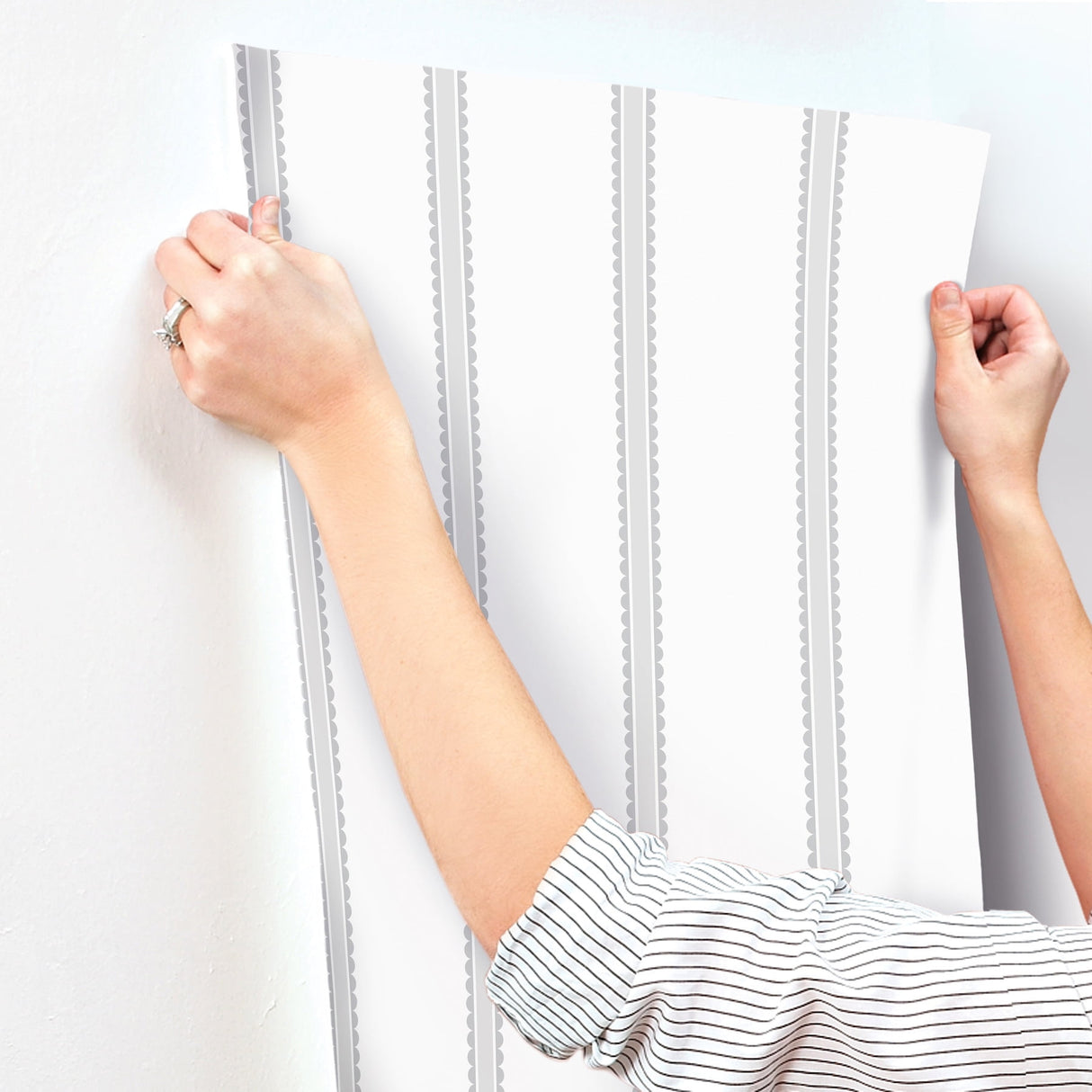 Bobbin Stripe Grey by Advantage Scalloped Stripe Wallpaper- Brewster Home Fashions 4203-27577